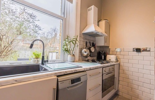Windsor Apartment | Ground Floor 1-Bedroom Flat in Windsor
