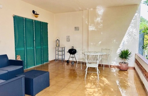 El Mas Bosca Apartment | Ground-floor apartment with large terrace and garden use