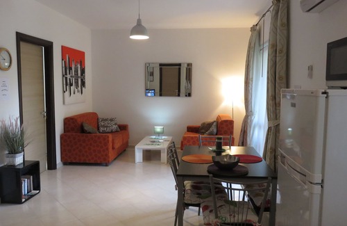 Pizzo Apartment | Ground Floor Fully Air Conditioned Apartment with WiFi