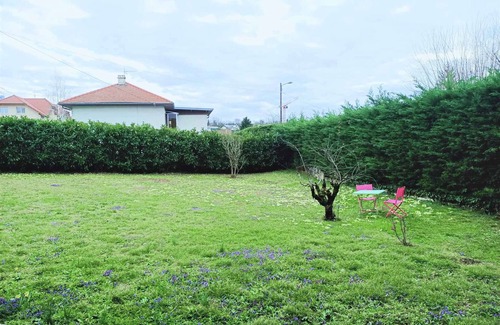 Aix-les-Bains Apartment | Ground Floor House with Large Garden and Terrace, Near Chevalley Thermal Baths!
