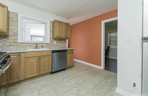 Randolphville House | Ground floor of a private house