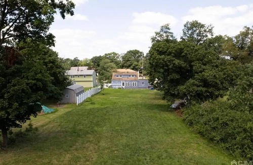 Randolphville House | Ground floor of a private house