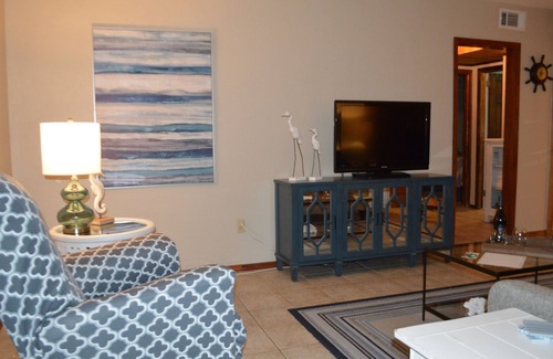 St. Pete Beach Condo | Ground Floor Poolside Condo St. Pete Beach - 2021's Top Beach in USA