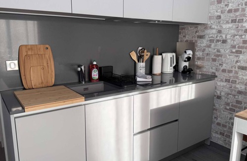 Maisons-Alfort House | Ground floor studio, terrace, parking near Paris