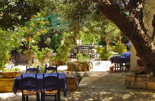 Douliana House | Group accommodation in Crete separate houses