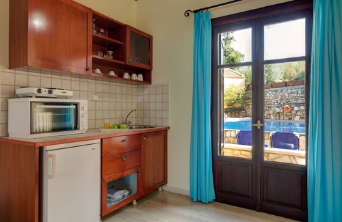 Douliana House | Group accommodation in separate houses