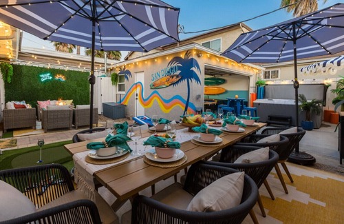 Talmadge House | Group Adventure Home Base w Games, Yard, EV Charge