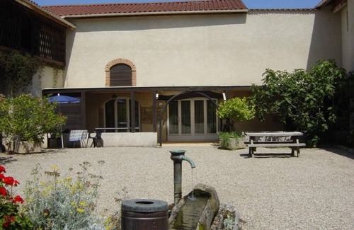 Lyon House | Group gite on the outskirts of Lyon Sleeps 39