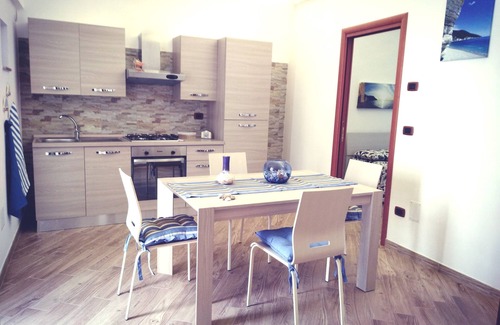 Monte Sant'Angelo Condo | Group Holiday in small houses in the historic center