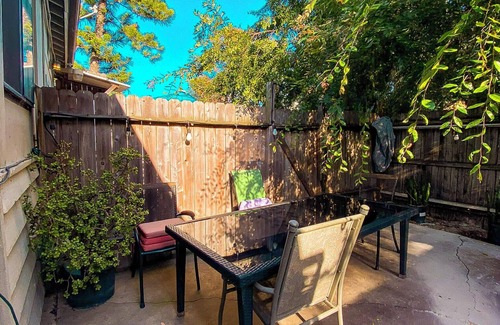 Westside Costa Mesa House | Group Stay, Perfect for large groups!