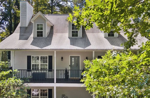 Dahlonega Cabin | Grove Hill, Spacious Home in Dahlonega, Georgia