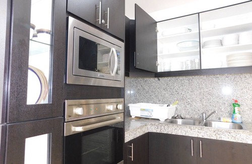Guayaquil House | Guayaquil Casa Amplia en Sector Privado muy Seguro y Comercial, Villa 4 Bedroom