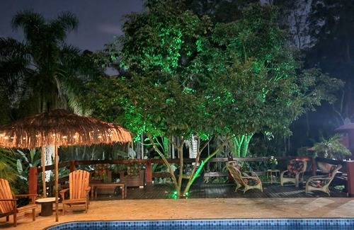 Vargem Grande Paulista House | Guest House w/pool, lake, gym and more