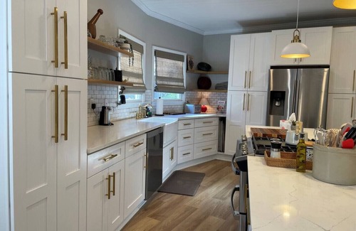 Clemmons Apartment | Guest House at Tall Tree Manor