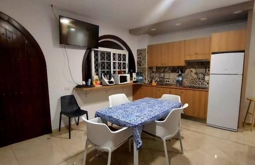 Adeje House | Guest house las 7 islands, blue room