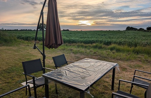 Epuisay House | Guest House 'Les Hiboux' with Private Terrace, Private Garden and Wi-Fi