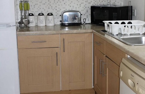 Luton House | Guest house near Luton Airport