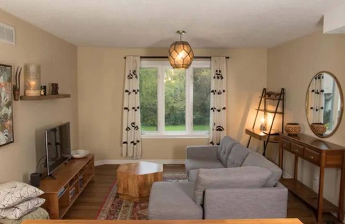 Kitchener House | Guest house near Victoria Park