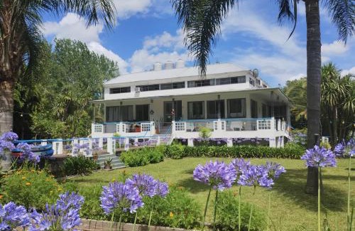 Partido de Tigre House | Guest House Peter Flanders