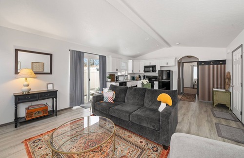 Veradale House | Guest House with private entry and driveway. Pet Friendly!