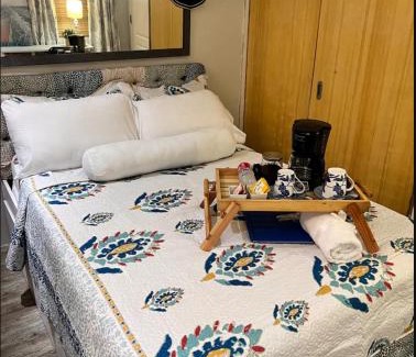 Taytay House | Guest House within Executive Village