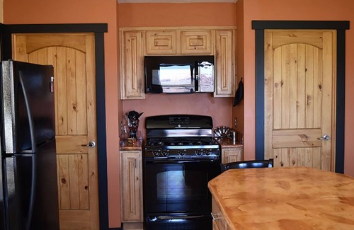Moab South Valley House | Guest Nest 360 is peaceful with stunning views to work remotely and recreate .
