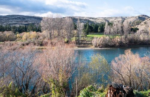 Otago House | Guest Suite in Peaceful Location Roxburgh
