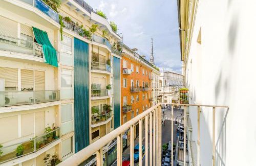 Historic Centre Apartment | GuestHost - Piazza Vittorio Veneto Apartment Turin