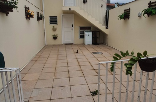 Corrego Grande Apartment | Guesthouse complete with swimming pool near Ufsc and Udesc