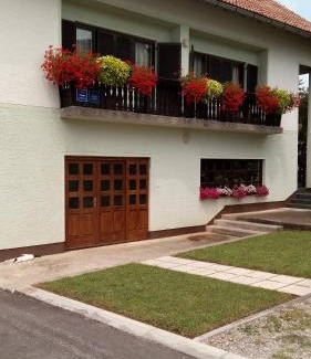 Dreznik Grad House | Guesthouse Pavličić