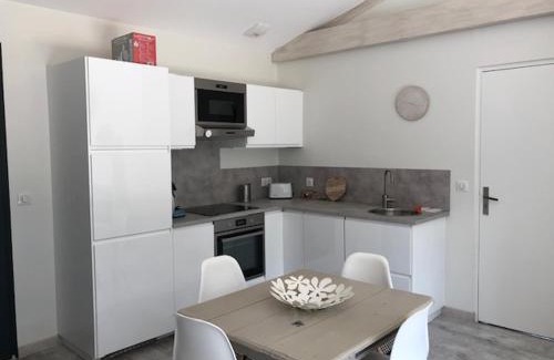 Eysines Apartment | Guesthouse proche bordeaux Parking