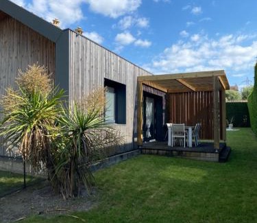 Eysines Apartment | Guesthouse proche bordeaux Parking