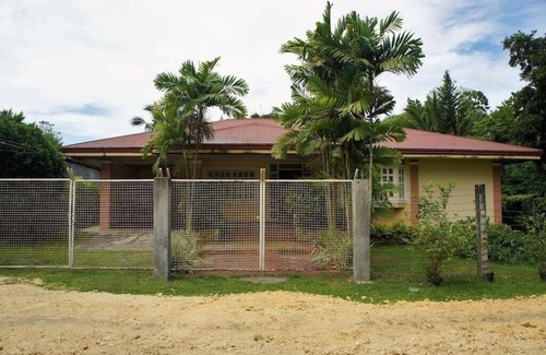 Baclayon House | Guesthouse Surrounded By Trees