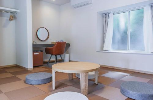 Niijima House | Guesthouse TOMARITOMARO