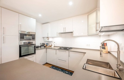 Carcavelos Apartment | GuestReady - Alluring villa in Carcavelos