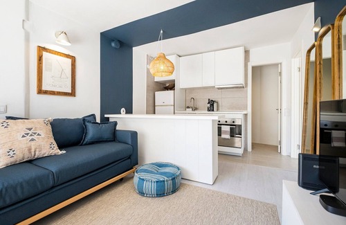 Parede Apartment | GuestReady - Blue Straw in the heart of Parede