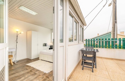 Vila Nogueira de Azeitao Apartment | GuestReady - Cosy studio with terrace in Azeitão