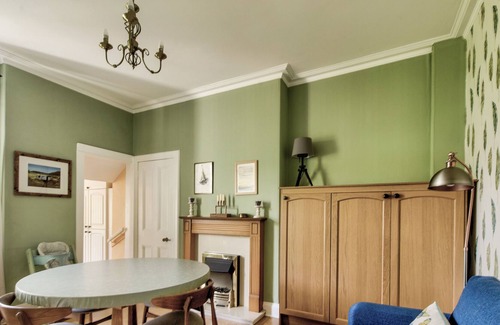 Corstorphine Apartment | GuestReady - Cozy villa in one of the most beautiful streets of Edinburgh