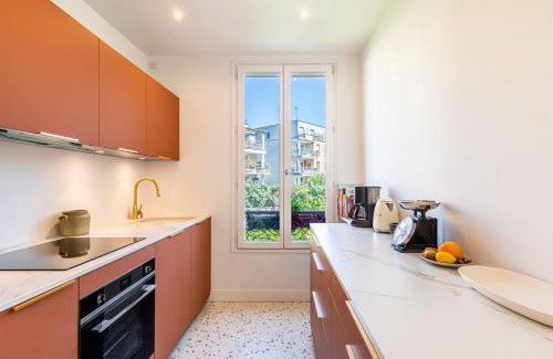 Saint-Ouen Apartment | GuestReady- Eclectic Delights in Saint-Ouen