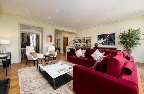 Campden Apartment | GuestReady - Luxurious penthouse in Kensington