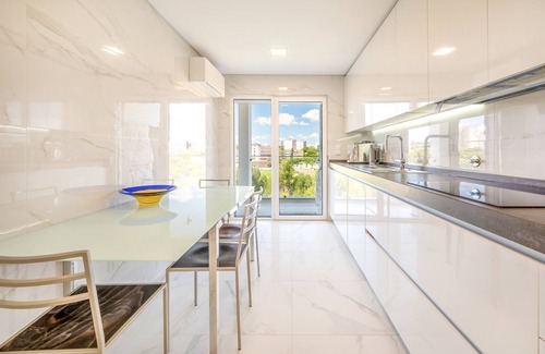 Parede Apartment | GuestReady - Parede Residence near the beaches