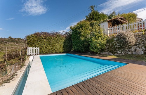 Carralcova Ski Chalet | GuestReady - Quintinha casas do jardim 1