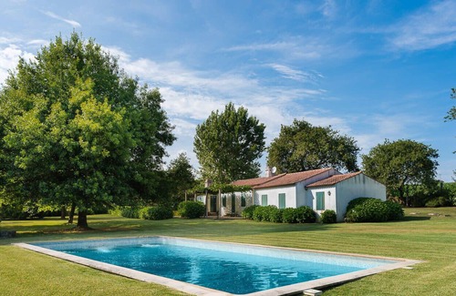 Vila do Conde Villa | GuestReady - Tranquil Escape near Ave River