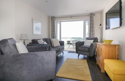 Newquay House | Guillemot