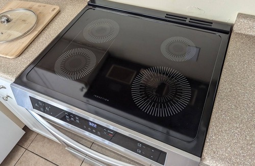 Mary Esther House | Gulf Coast Getaway Home-3 bed, 7m walk to bay beach and pier