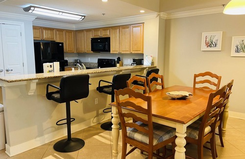 Orange Beach Condo | GULF FRONT 2 bed 2 bath 1700 sq ft with amazing amenities! 2 master king suite
