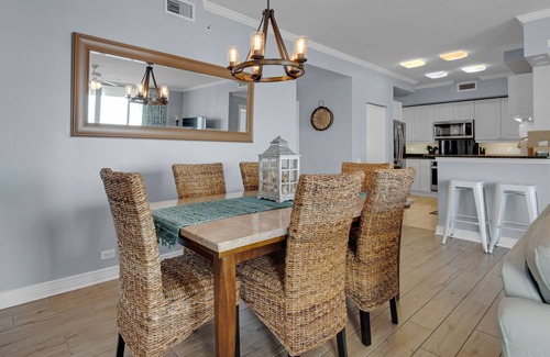 Navarre Beach Condo | GULF FRONT CONDO + FREE BEACH CHAIR SERVICE