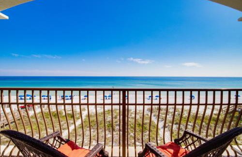 Fort Walton Beach - Destin House | Gulf Front, Pool, Hot Tub- 2 Kitchens - Elevator