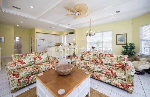 Dune Allen Beach House | Gulf View, 1 Min from Beach, Community Pool, Gated Neighborhood-Santa Rosa Beach