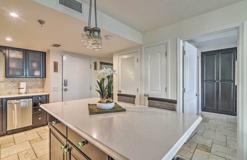 Hudson Condo | Gulf-View Hudson Condo in Waterfront Resort!